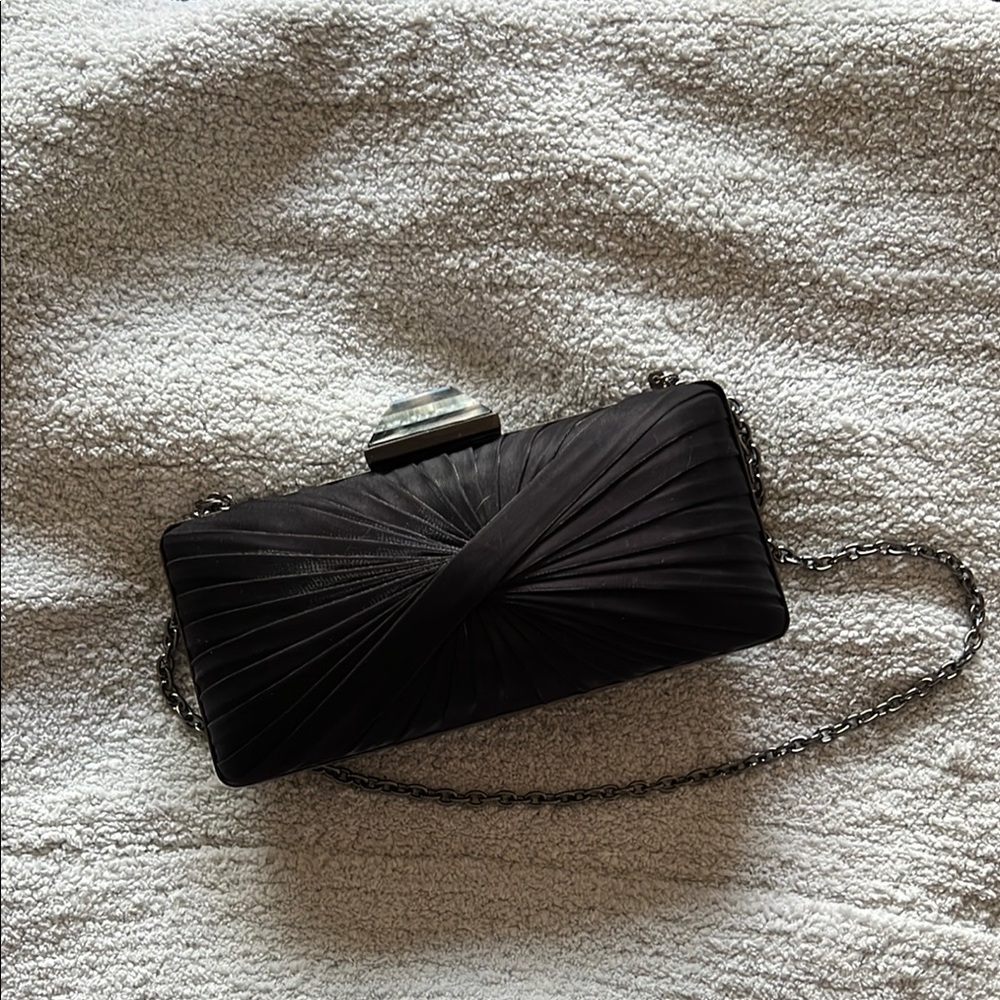 VINTAGE - Black Sondra Roberts Clutch - Picture 4 of 11